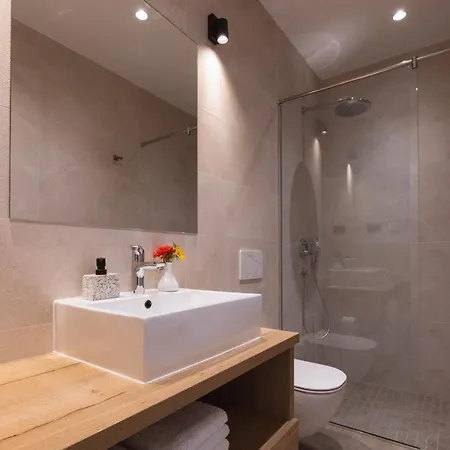 Stipe Apartment