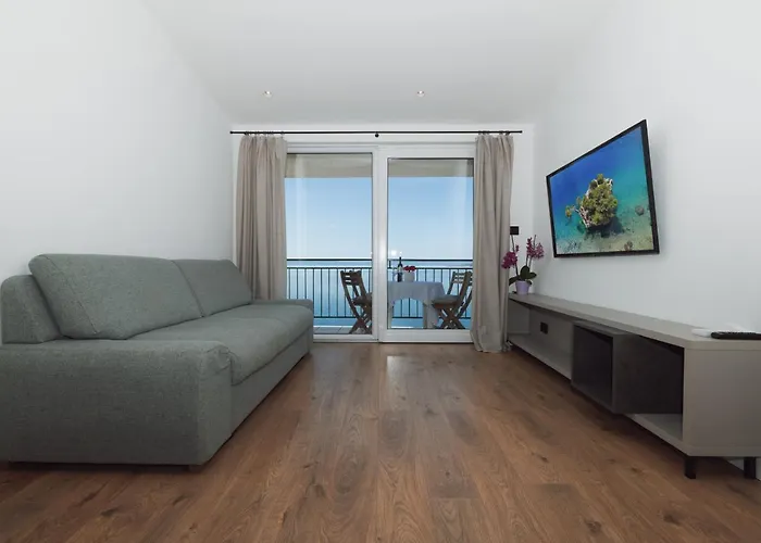 Apartment Stipe